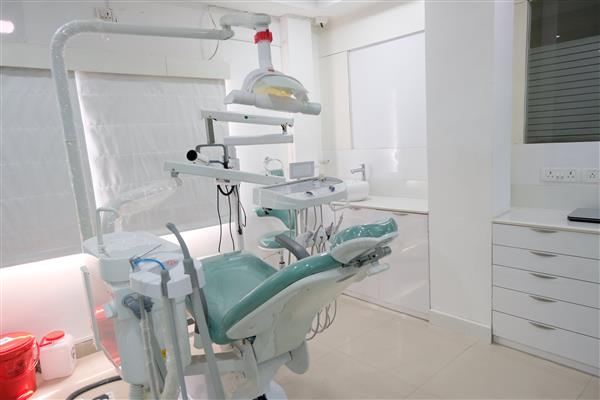 dental clinic near gachibowli